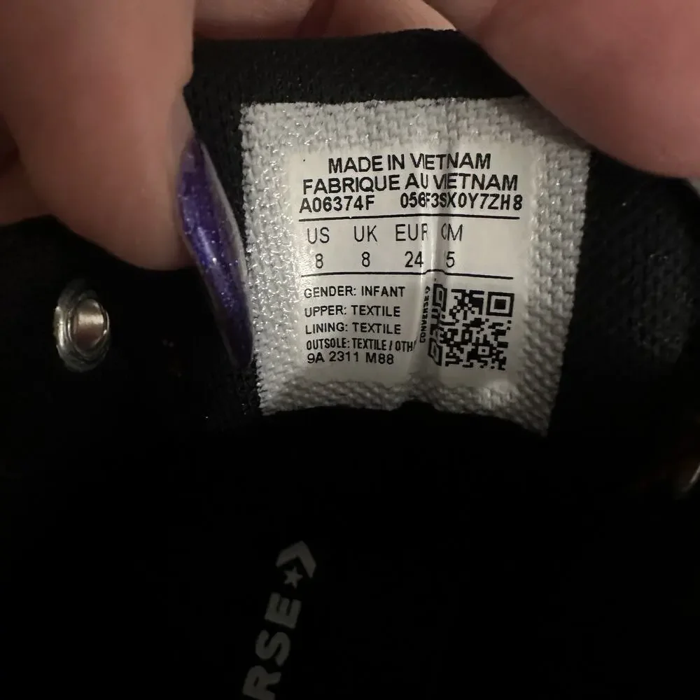 Converse this infant
